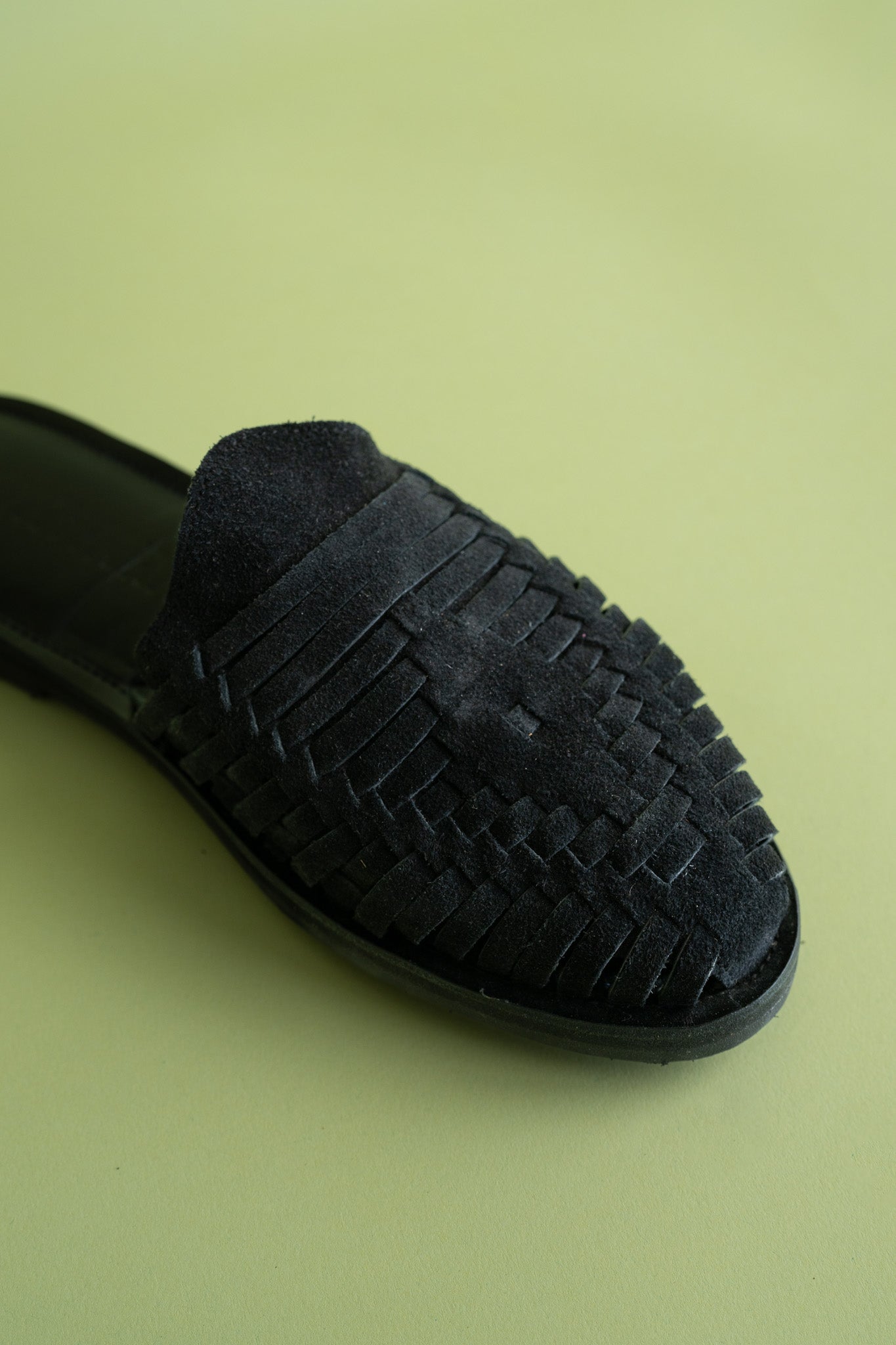 womens black huarache sandals