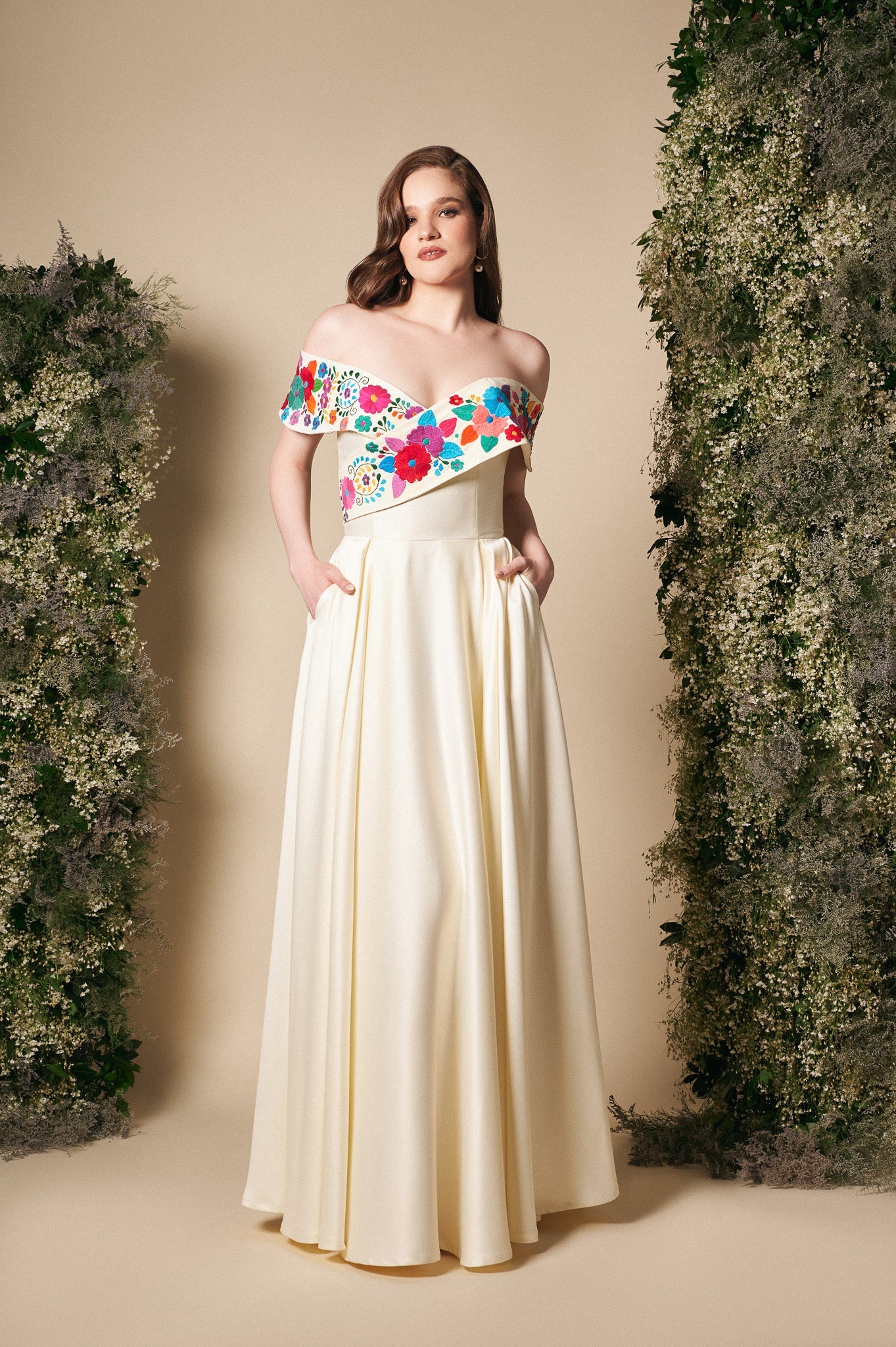 green emerald velvet dress Flora Puebla Dress – Cadena Collective