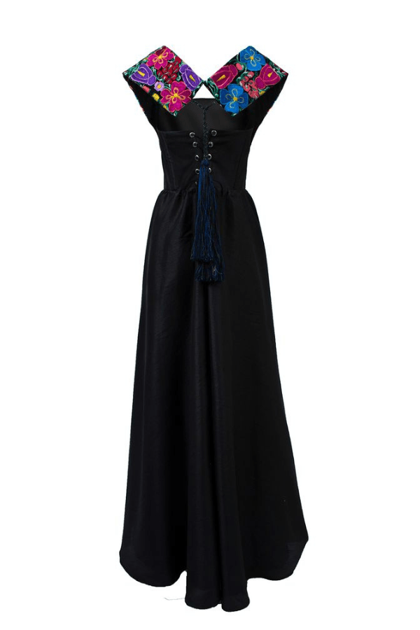 Flores Oaxaca Embroidered Dress - Nayibi Mxico XL Flores Oaxaca Embroidered Dress - Nayibi Mxico XL