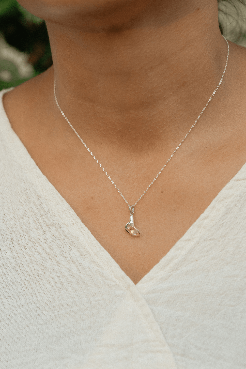 14K Citrine Calla Lily Necklace - Cadena Collective