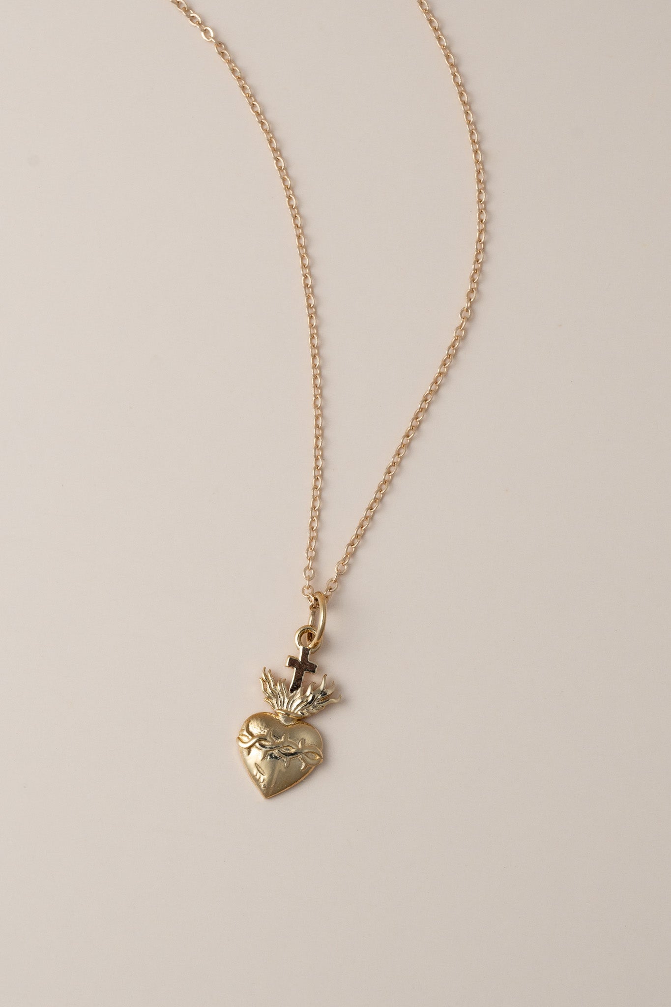14K Corazon Sagrado Necklace - Cadena Collective