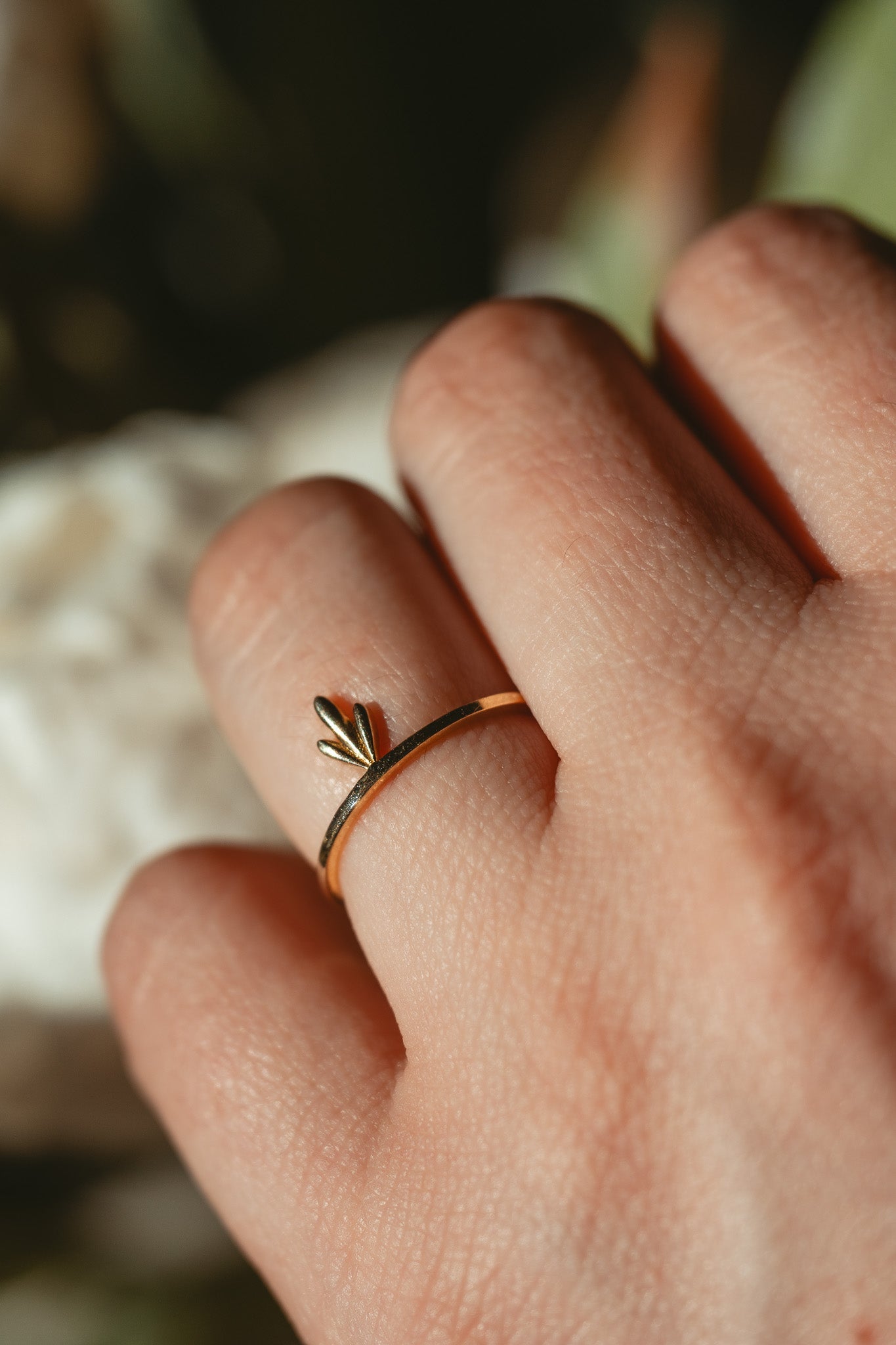 14K Flor Motif Ring - Cadena Collective