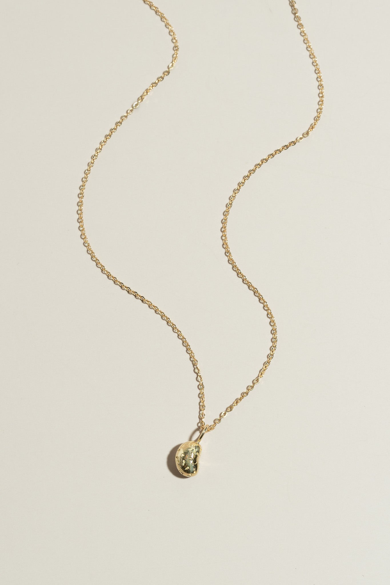 14K Frijolito Grande Necklace - Cadena Collective