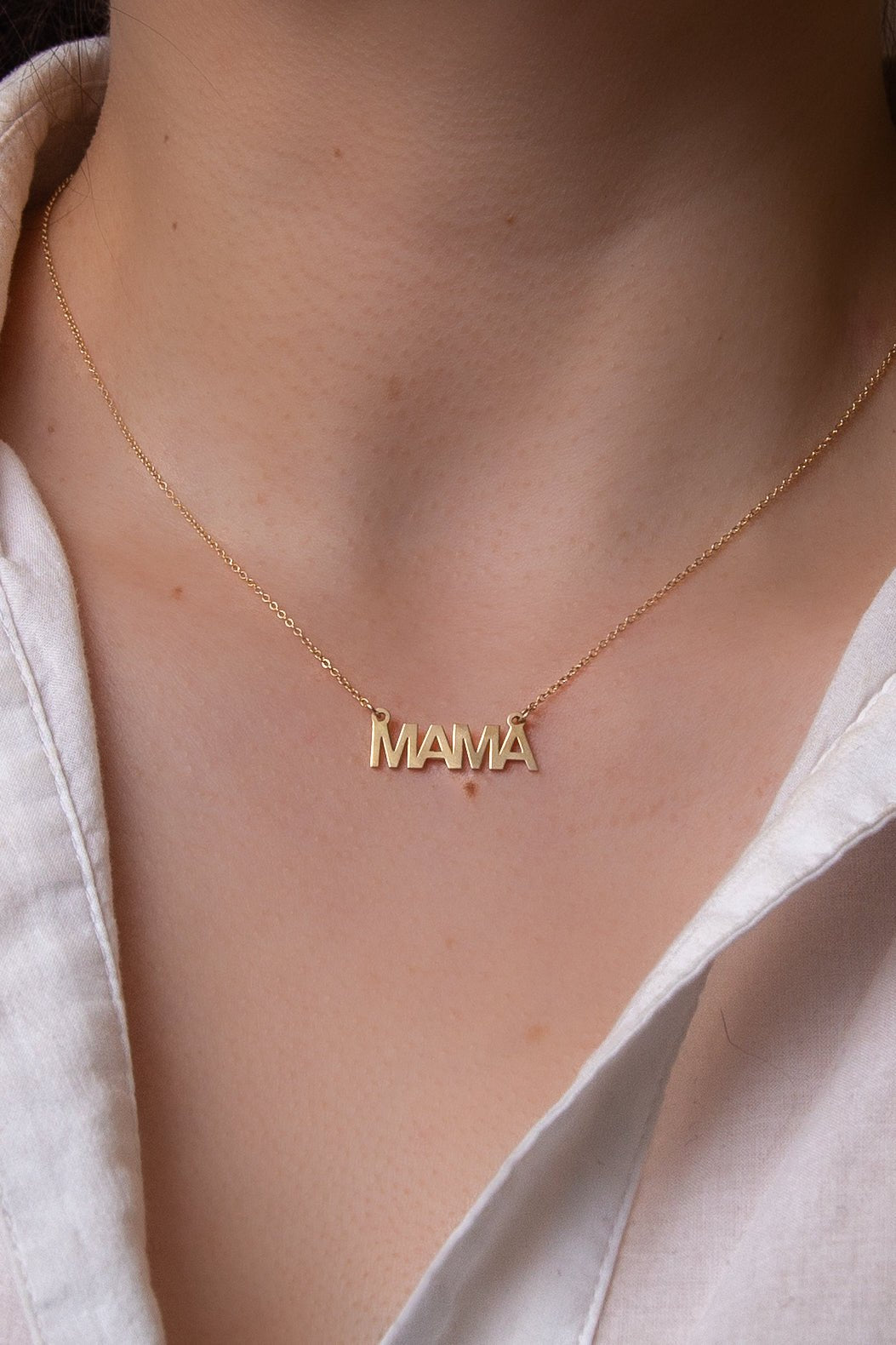 14K MAMA Necklace - Cadena Collective
