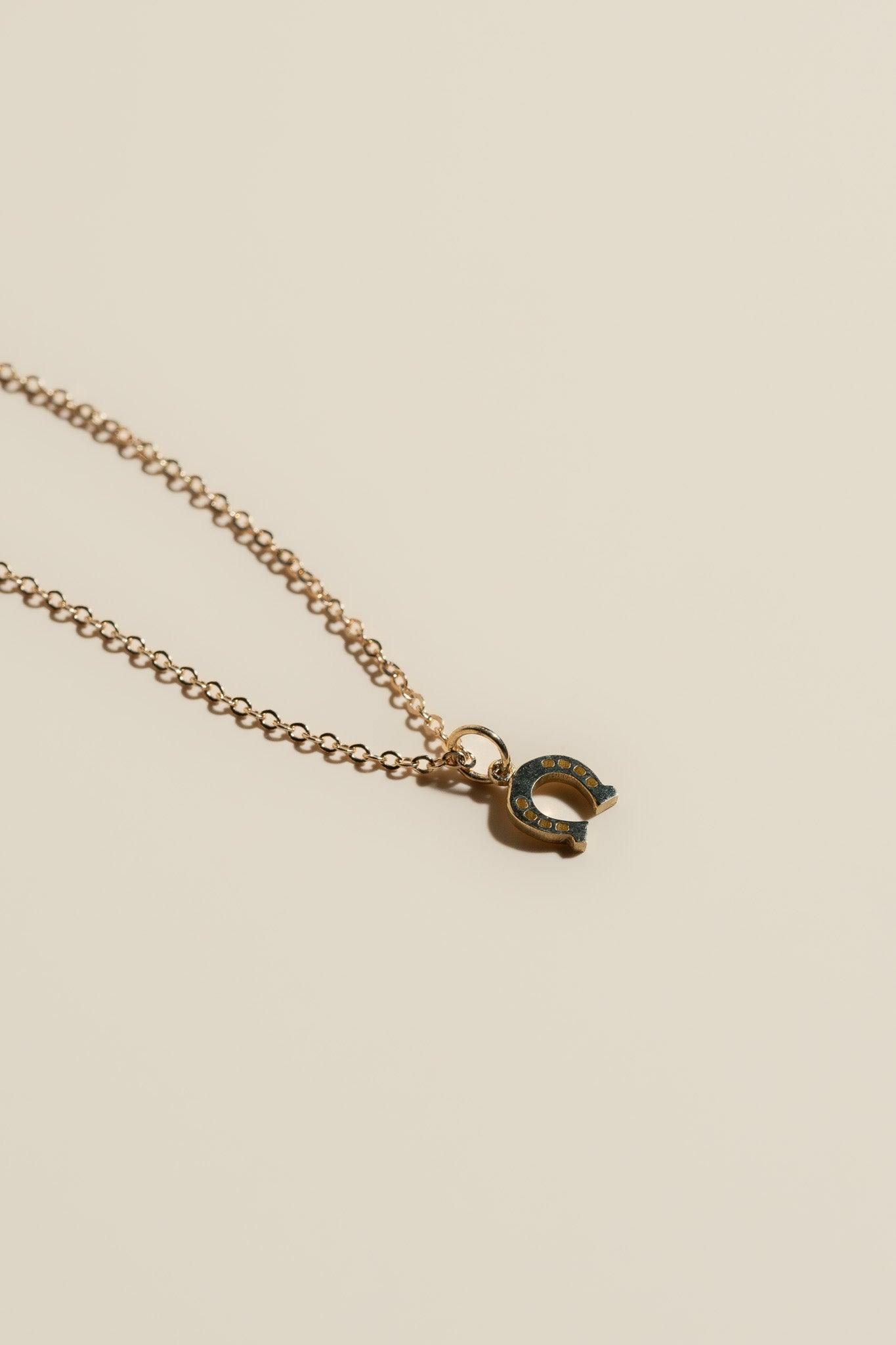 14K Mini Herradura Necklace - Cadena Collective