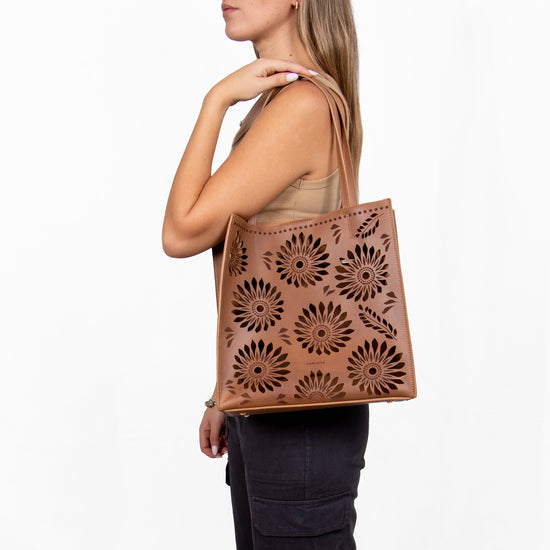 Barro Negro Large Tote - Taupe