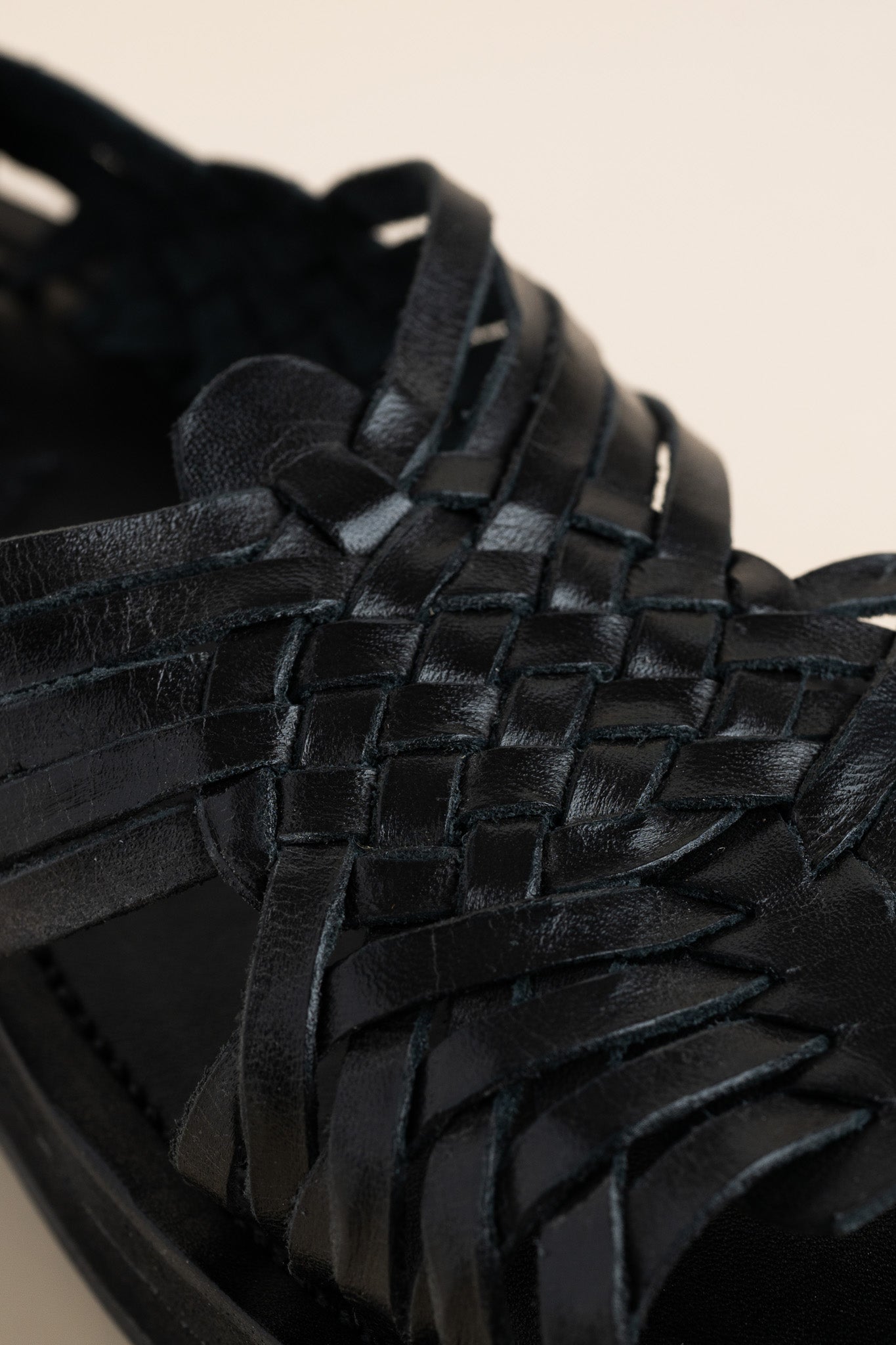 Pachuco Leather Huaraches - Black