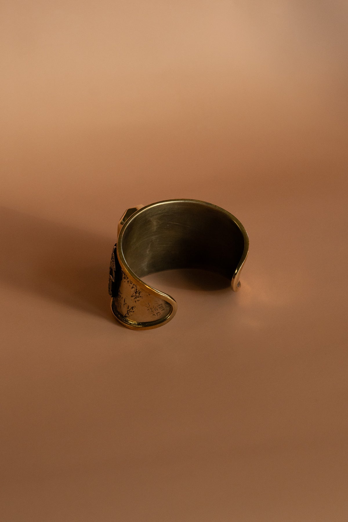Obsidian Catrina Cuff
