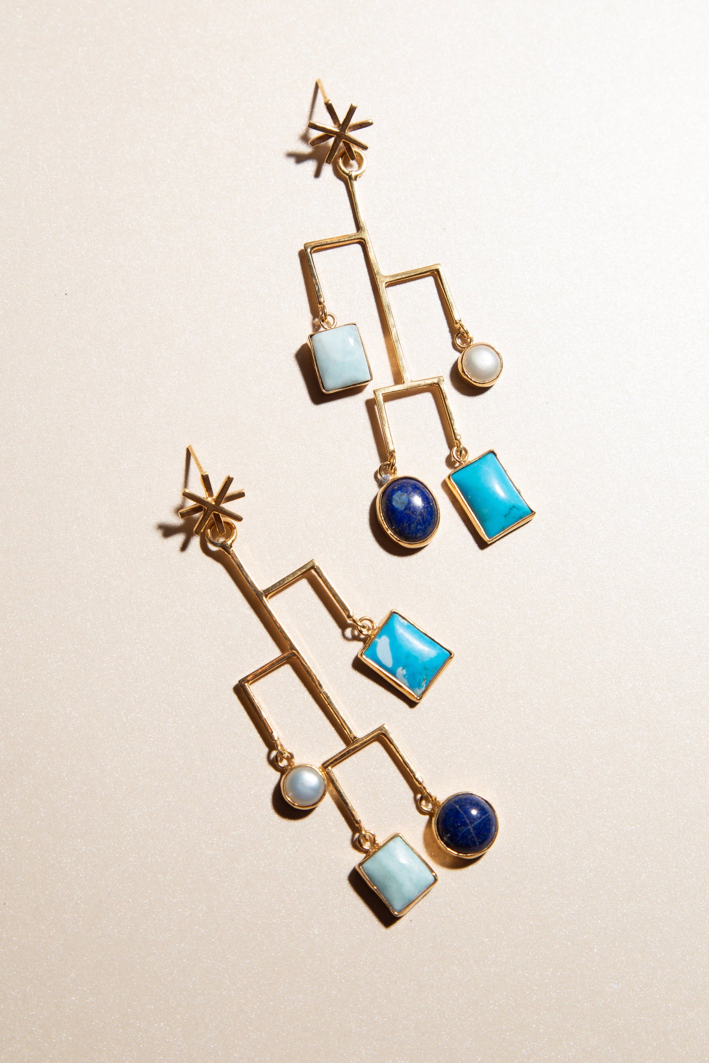 Load image into Gallery viewer, Rocas Mobile Earrings
