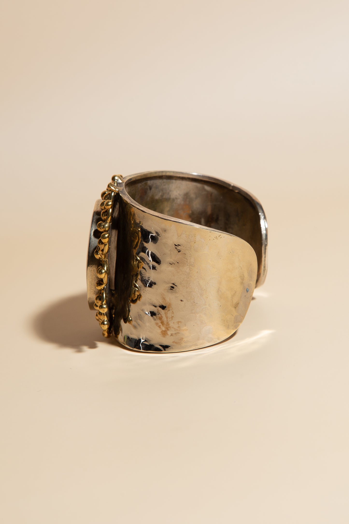 Load image into Gallery viewer, Santo Cuff Bracelet
