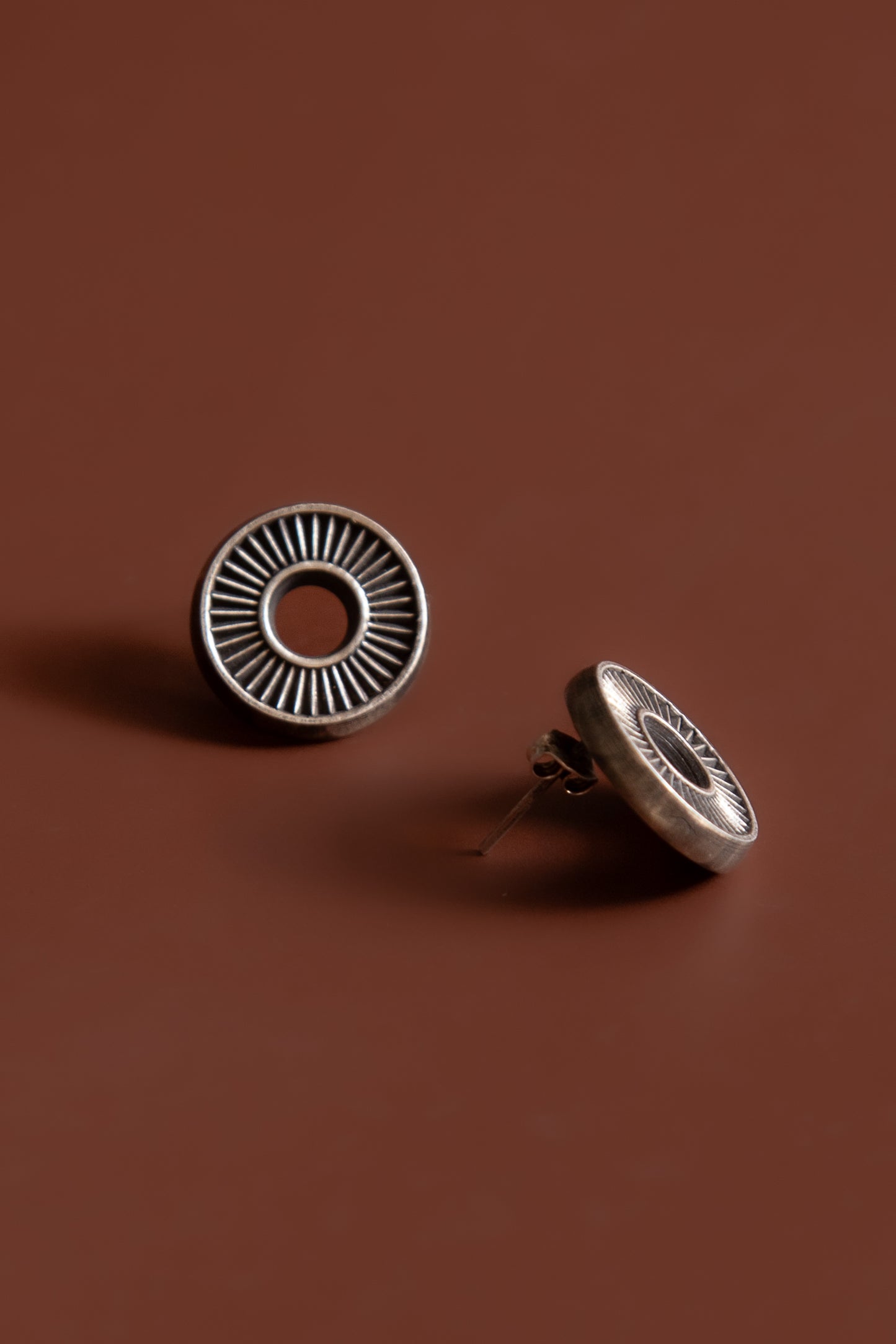 Disco Monolítico Earrings