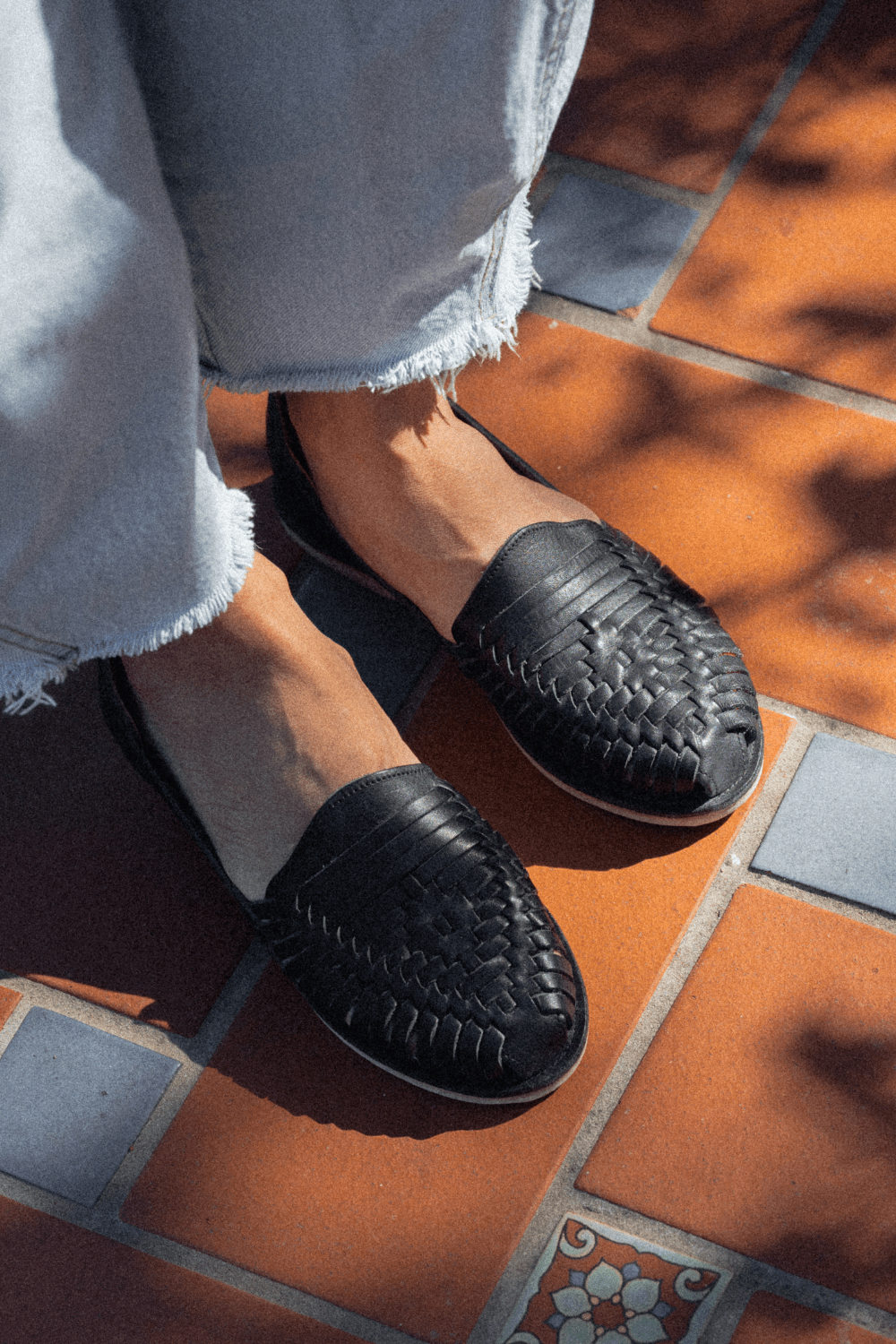 Andy Leather Huarache Sandal - Black - Cadena Collective