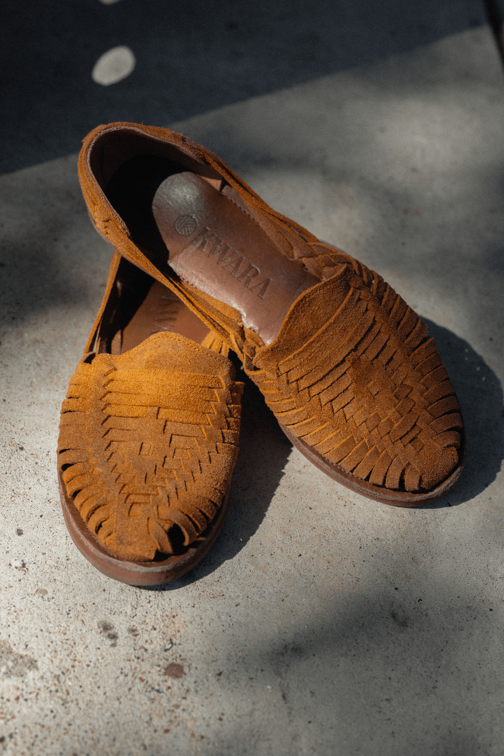 Andy Suede Huarache Sandal - Camello - Cadena Collective