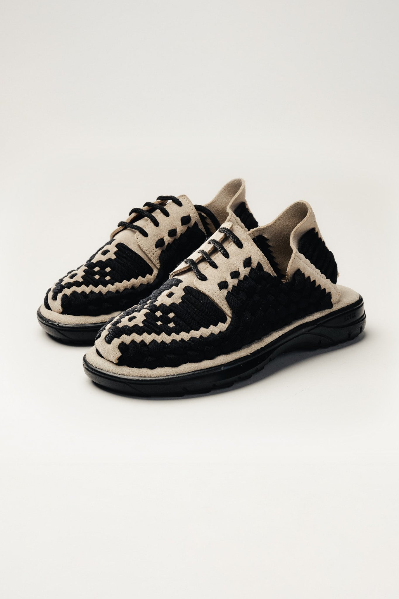 Benito Sandal - Black - Cadena Collective