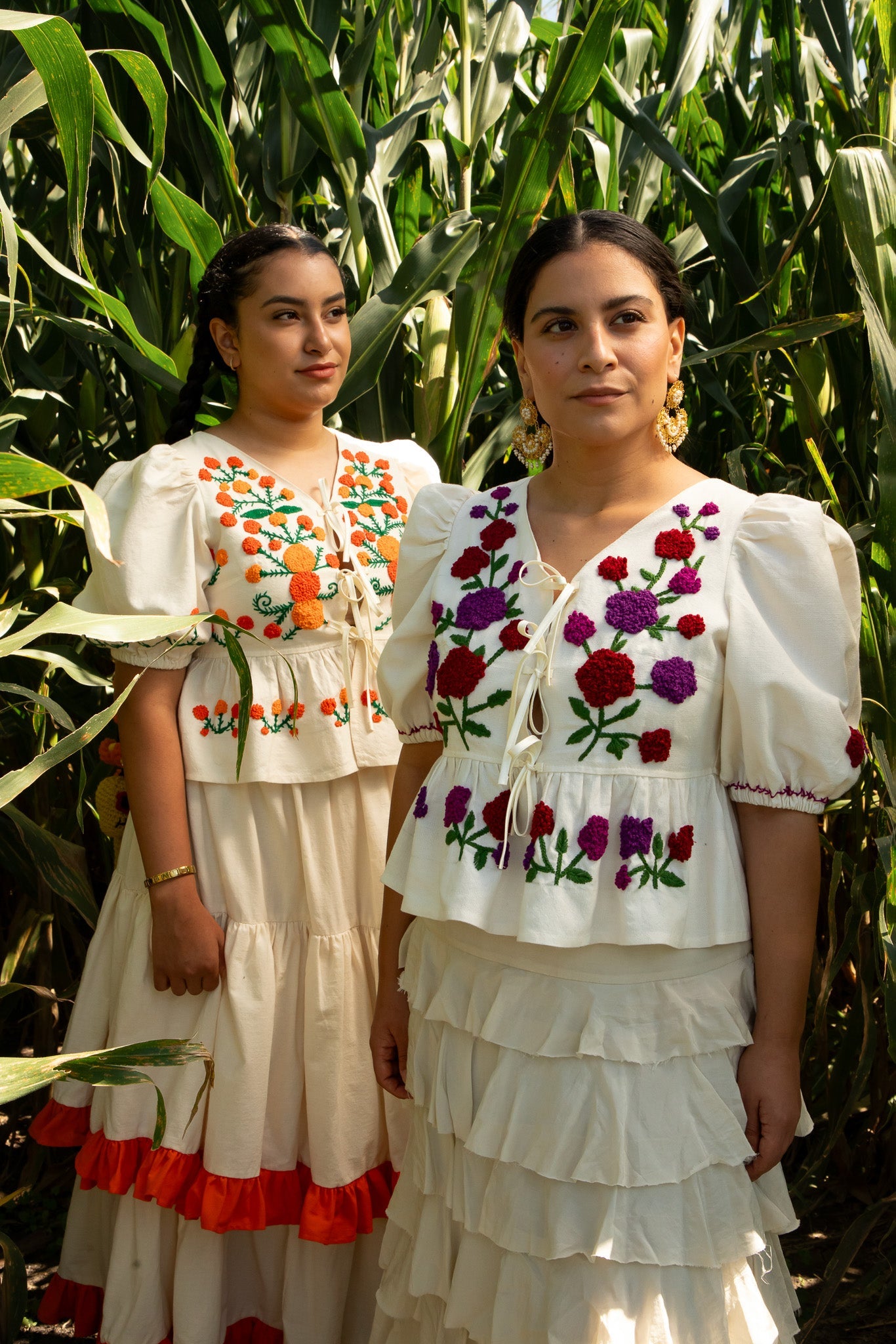 CLANE STRIPE FLOWER EMBROIDERY TOPS サイズ2 Crochet Flower Embroidery Knit Top Ivory Multi - Southern Fashion