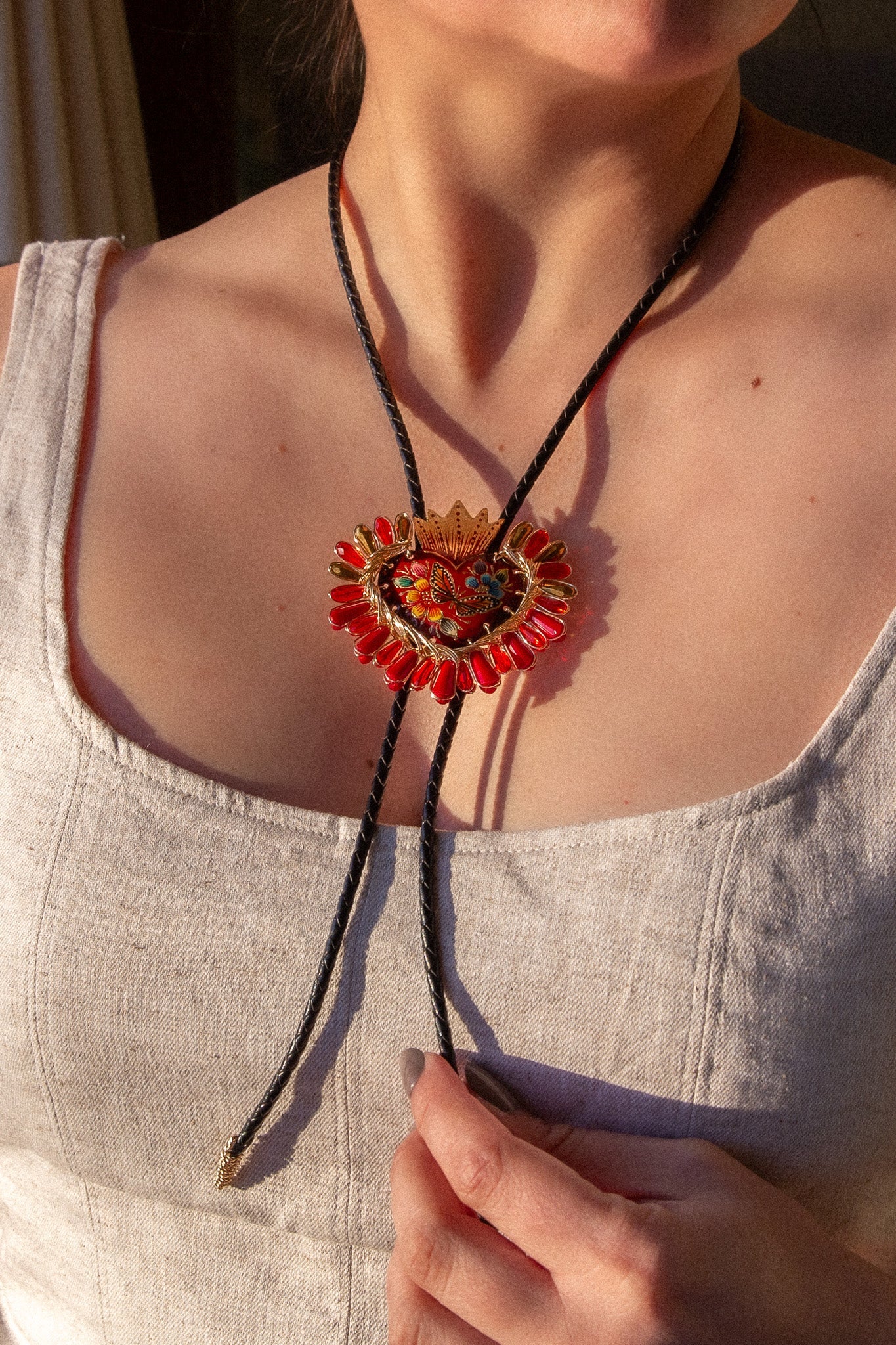 Corazón Bolo Tie - Cadena Collective