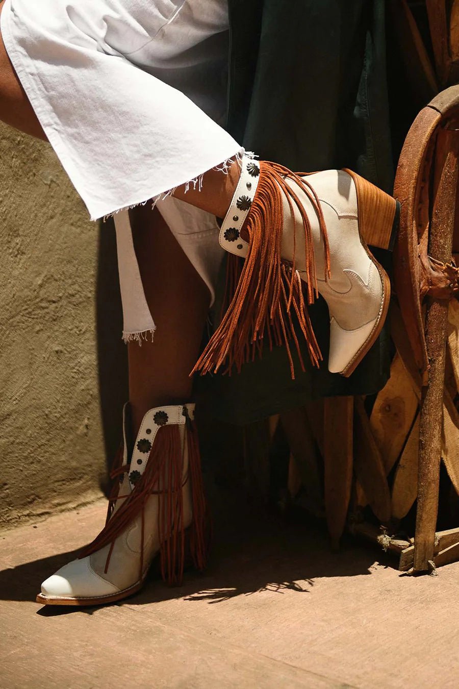 Eilen Dragon Fire - Cadena Collective