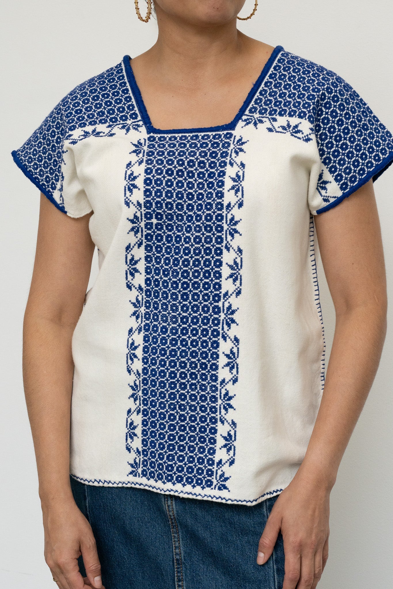 Huanengo Anita - Cadena Collective