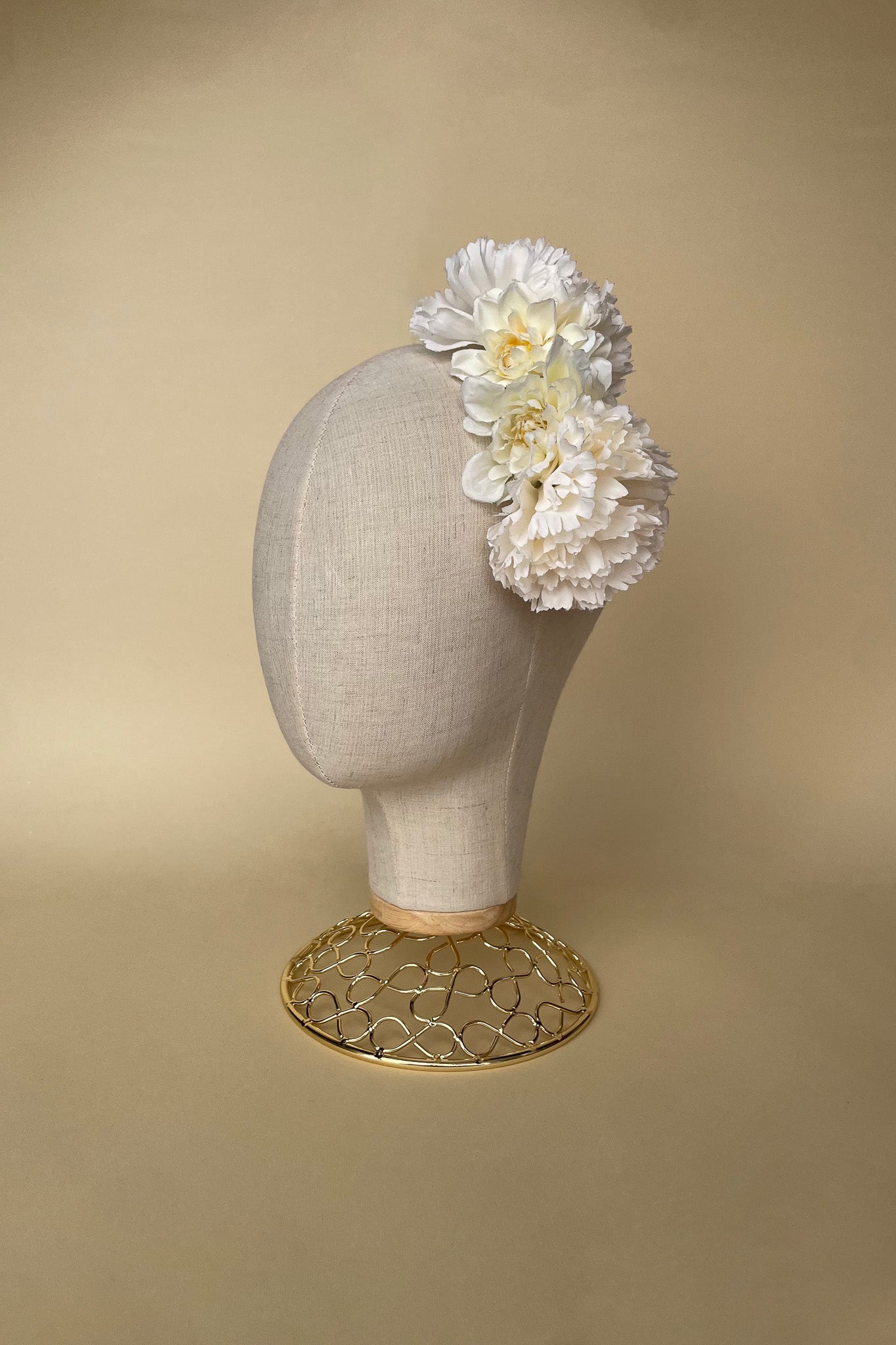 Ivory Flower Comb - Cadena Collective