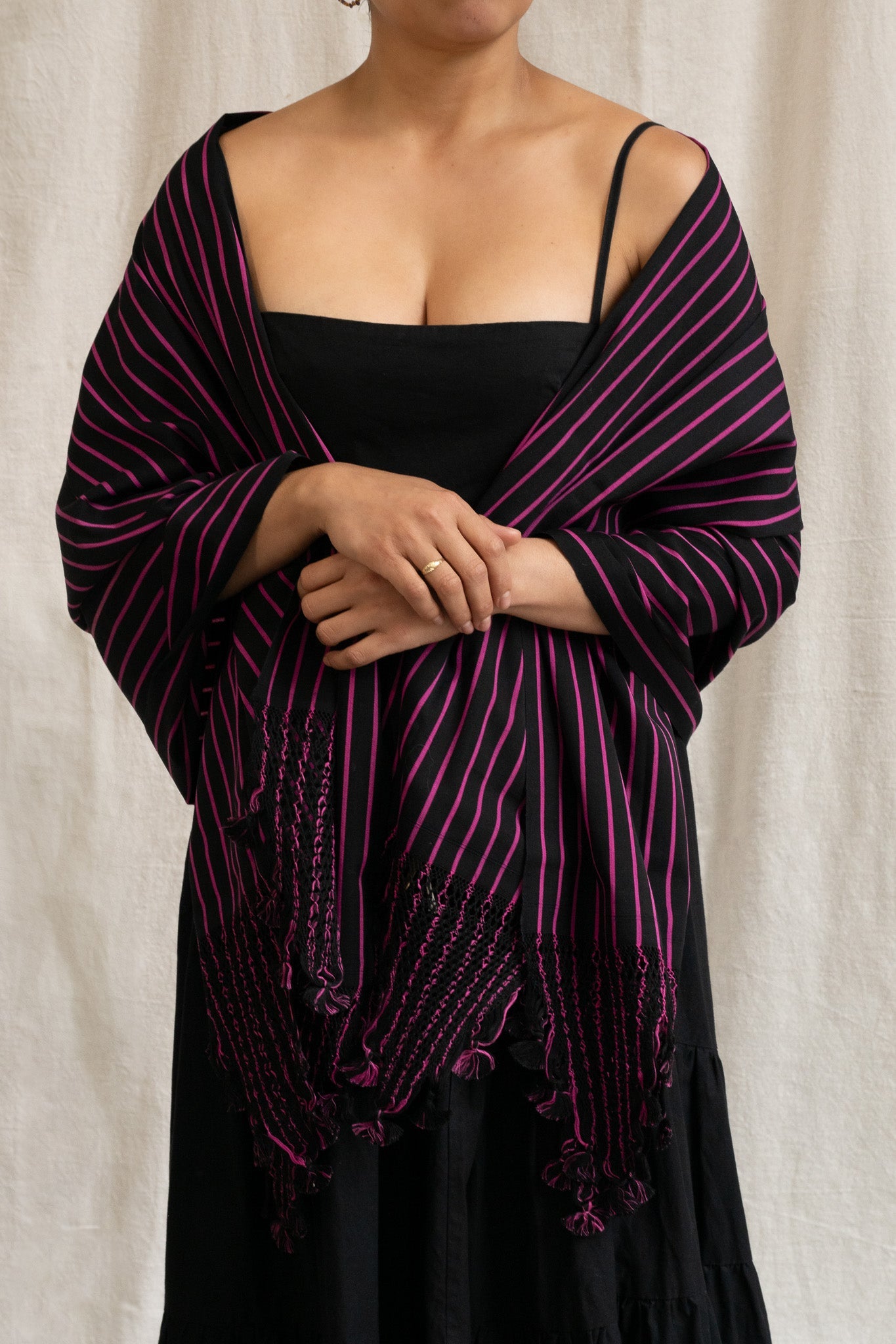 Medium Rebozo - Black - Cadena Collective