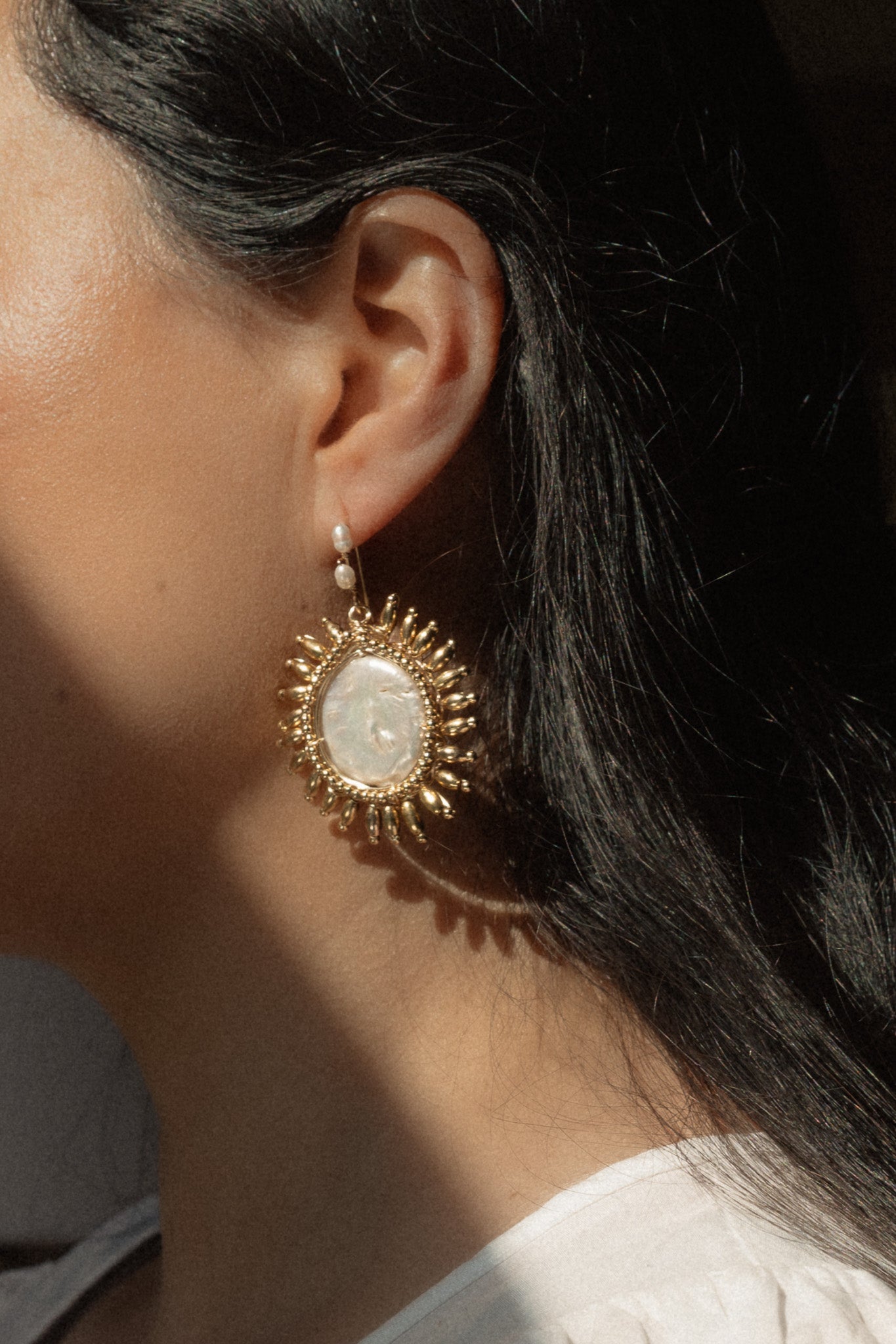 Sol Pearl Drop Earrings - Cadena Collective