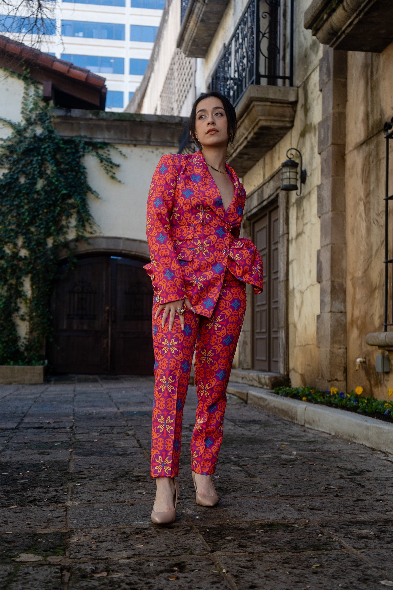Quadrilateral Double-Breasted Suit Blazer