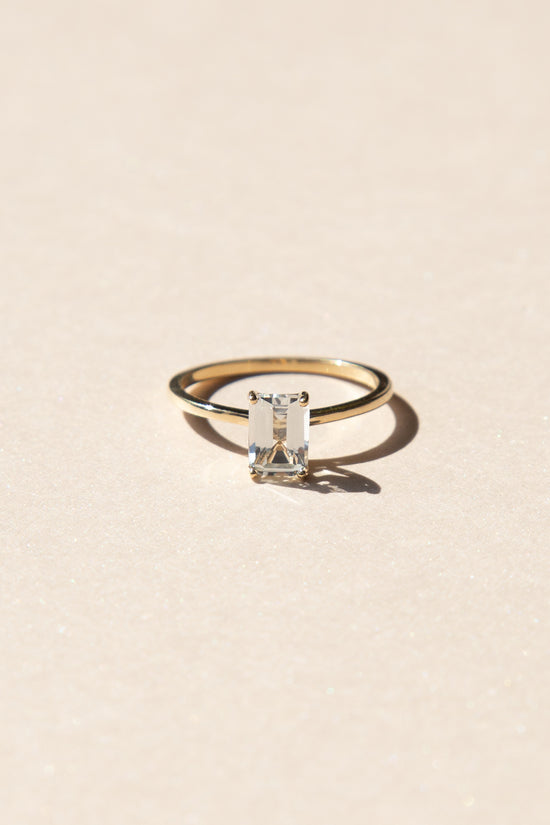 Load image into Gallery viewer, Emerald Cut Topaz 14K Ring
