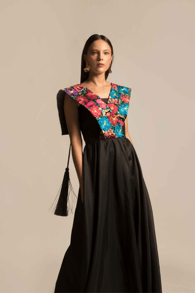 Flores Oaxaca Embroidered Dress - Nayibi Mxico XL Flores Oaxaca Embroidered Dress - Nayibi Mxico XL